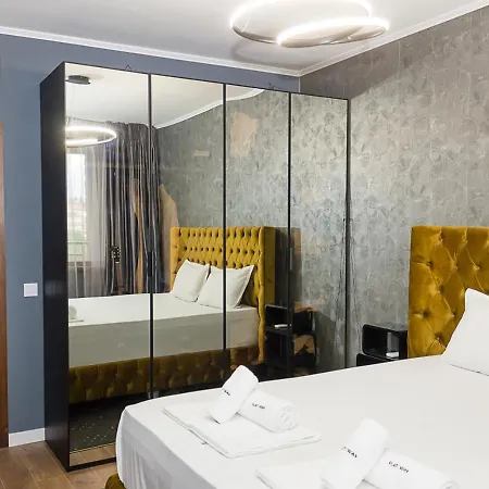 Apartamento Essence - 1bd Flat With Parking & Balcony By Flat Mаnаger